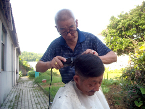 ���ˡ������硱�����������ض�