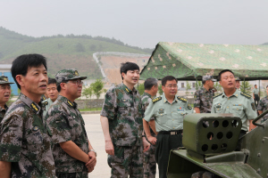���ĸ������쵼�μӡ���һ�������ջ